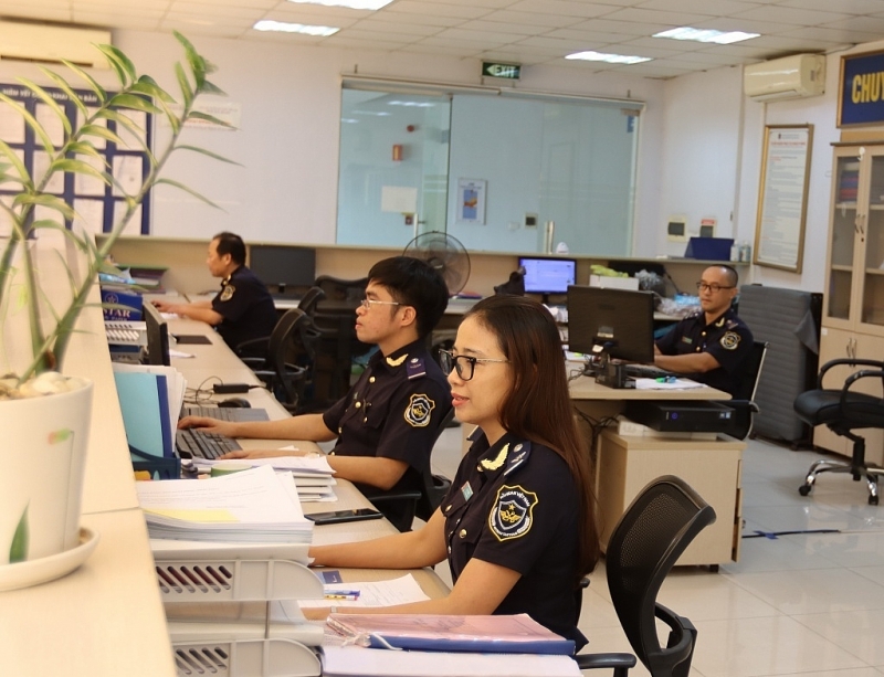 Operations at Thai Nguyen Customs Branch (Bac Ninh Customs Department). Photo: Quang Hung