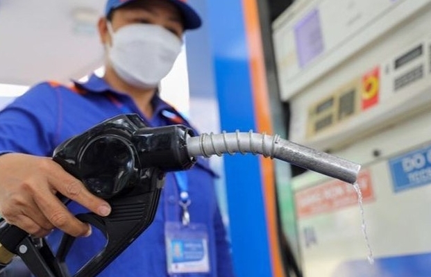 Proposal extending 50% green tax cut for fuel products in 2025