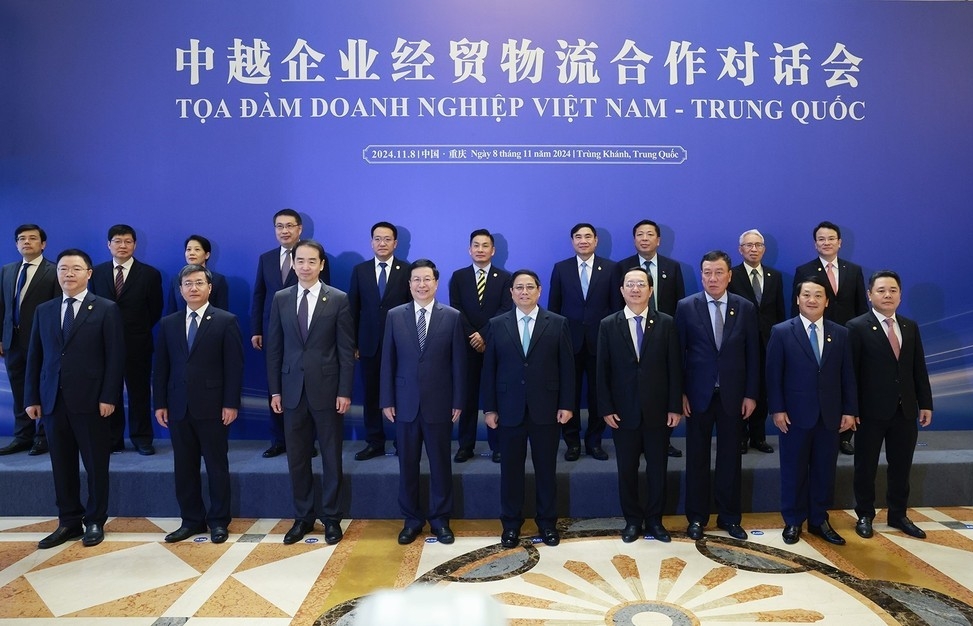 PM calls on Vietnamese, Chinese firms to enhance partnerships