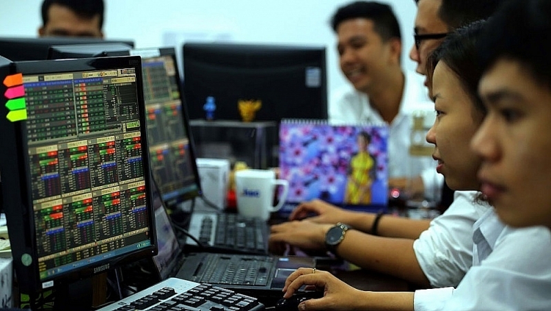 Information transparency helps maintain trust in the stock market. Photo: ST