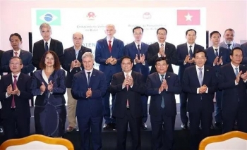 PM attends Vietnam-Brazil business forum ​in Rio de Janeiro