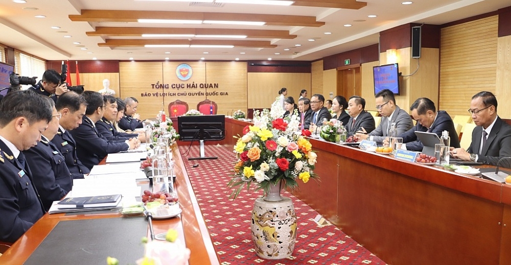 Promoting Vietnam-Laos Customs cooperation