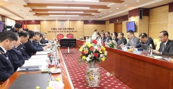 promoting vietnam laos customs cooperation