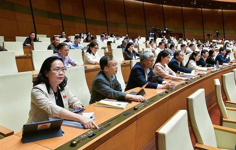 National Assembly deputies vote. Photo: National Assembly