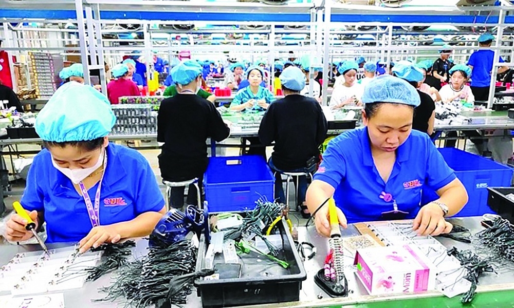 Vietnam's GDP growth forecast raised due to strong recovery trend