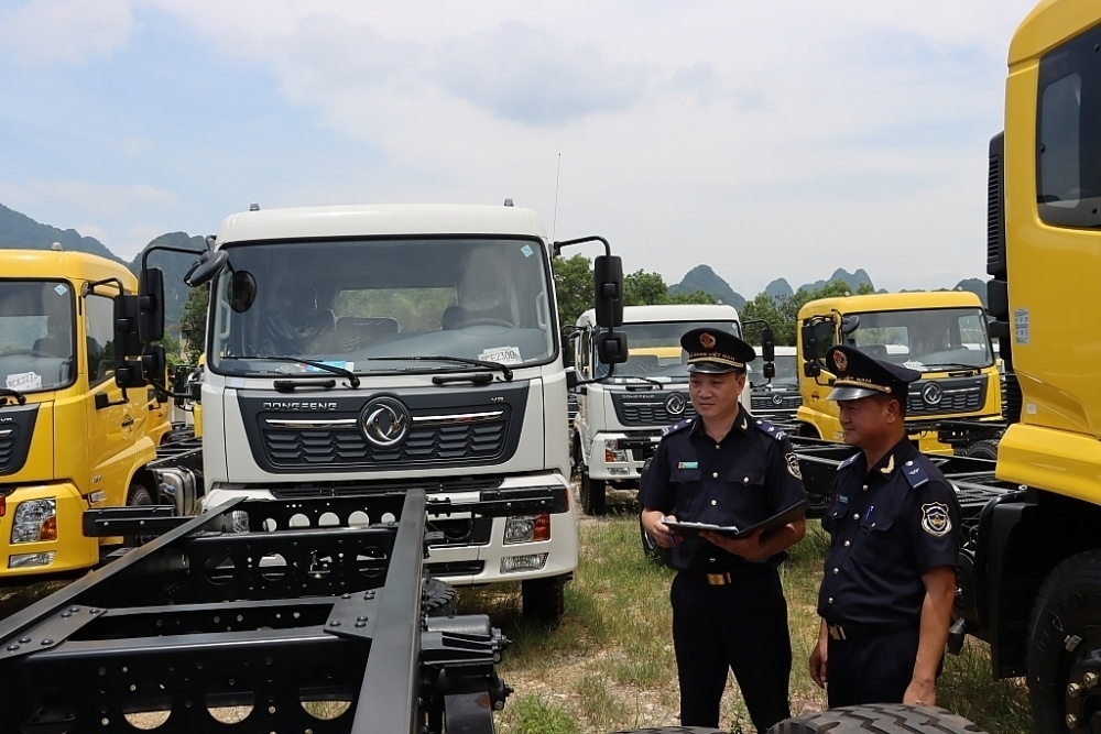 Cao Bang Customs achieves key tasks soon