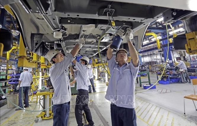 Vietnam’s industrial production rises by 8.4% in 11 months