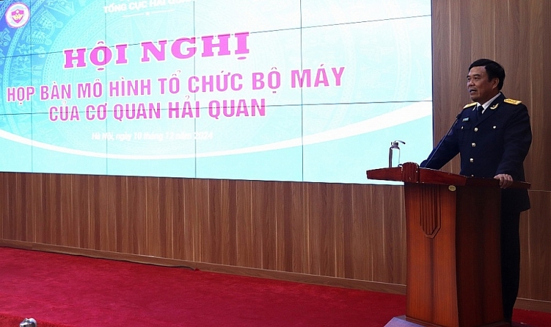 Director General of Vietnam Customs Nguyen Van Tho made a speech. Photo: Q.H