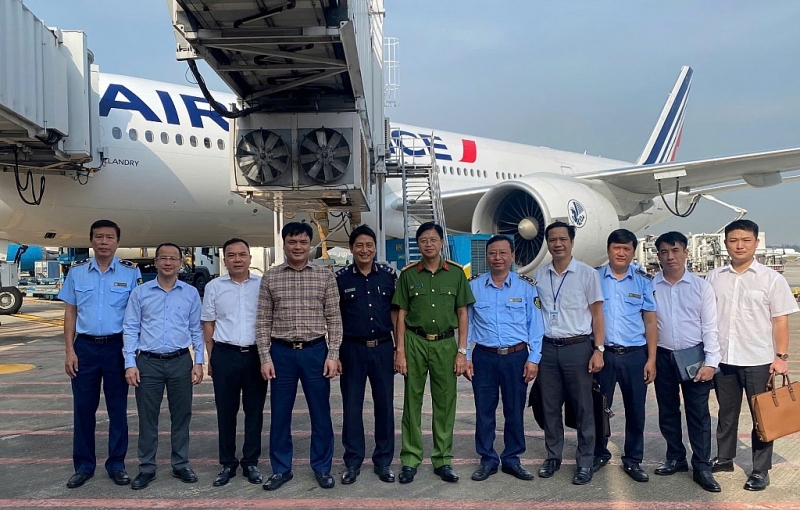 Working group conducts survey at Tan Son Nhat International Airport