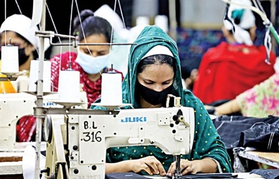 Vietnam may surpass Bangladesh in garment export: report