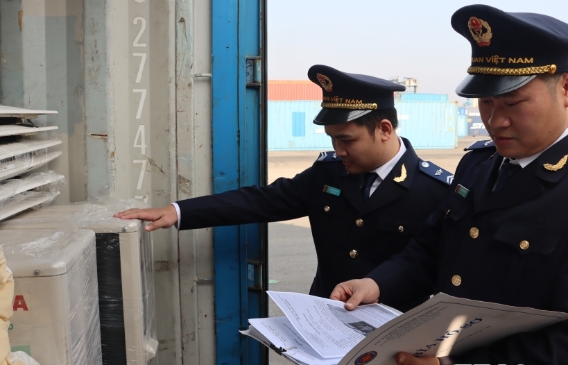 Hai Phong Customs sets new record in revenue of VND70,000 billion