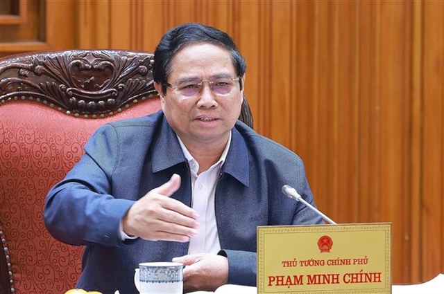 PM Chính calls for optimal plan to streamline and restructure organisational apparatuses