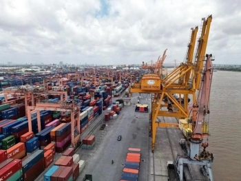 Hải Phòng seaport system strives to handle 112 million tonnes of cargo this year