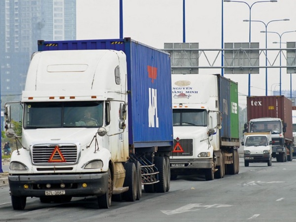 the business conditions cause trouble for the logistic enterprises