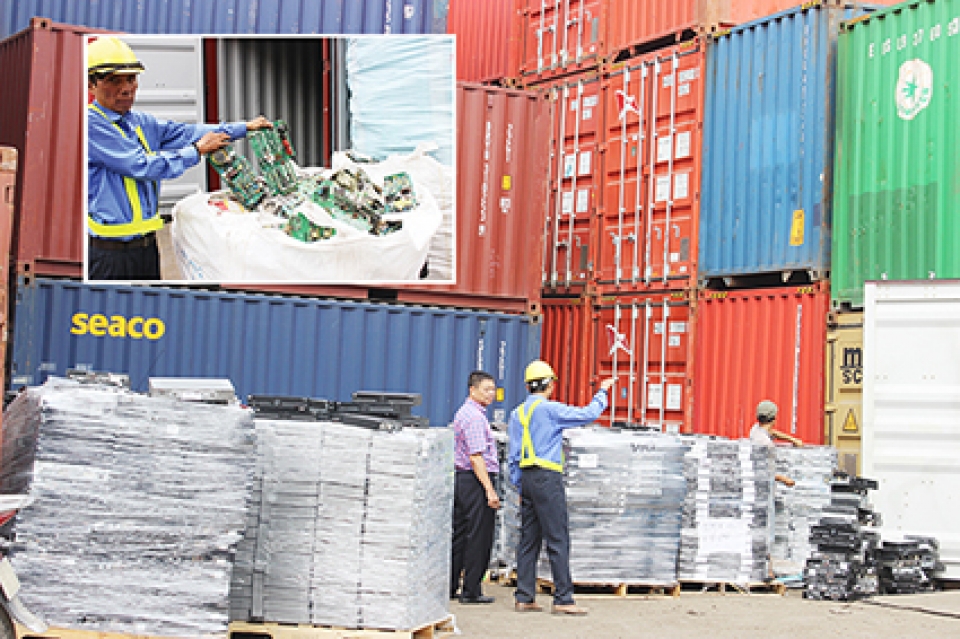 part 1 customs tighten prevention port enterprises are on a knife edge