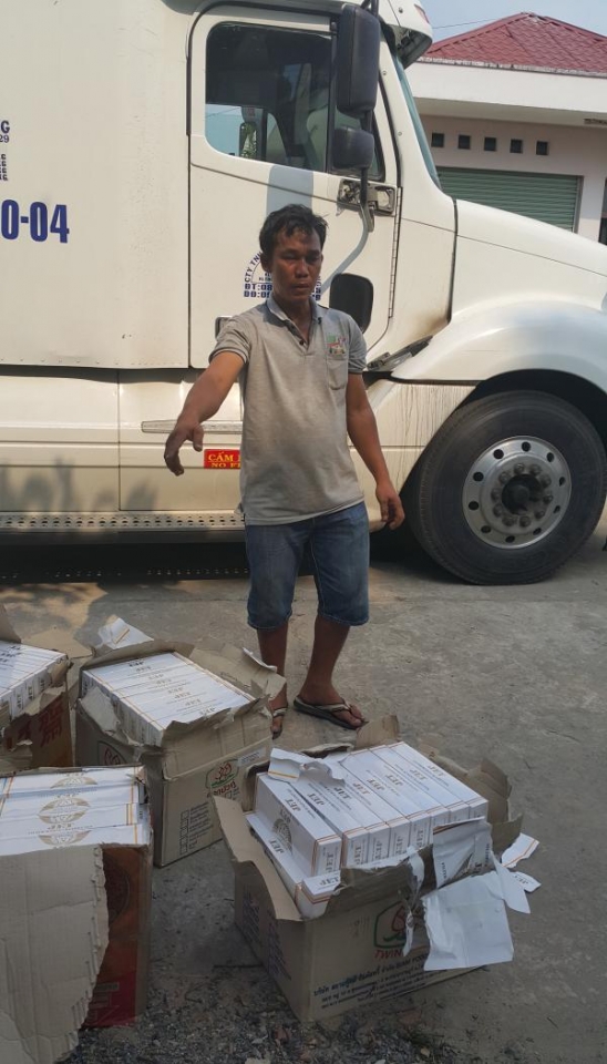 tay ninh many problems in handling cigarette smuggling