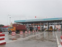 Transshipment services at Tan Vu port, Hai Phong