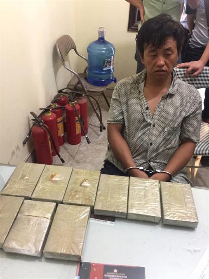 quang ninh customs seized 9 pieces of heroin