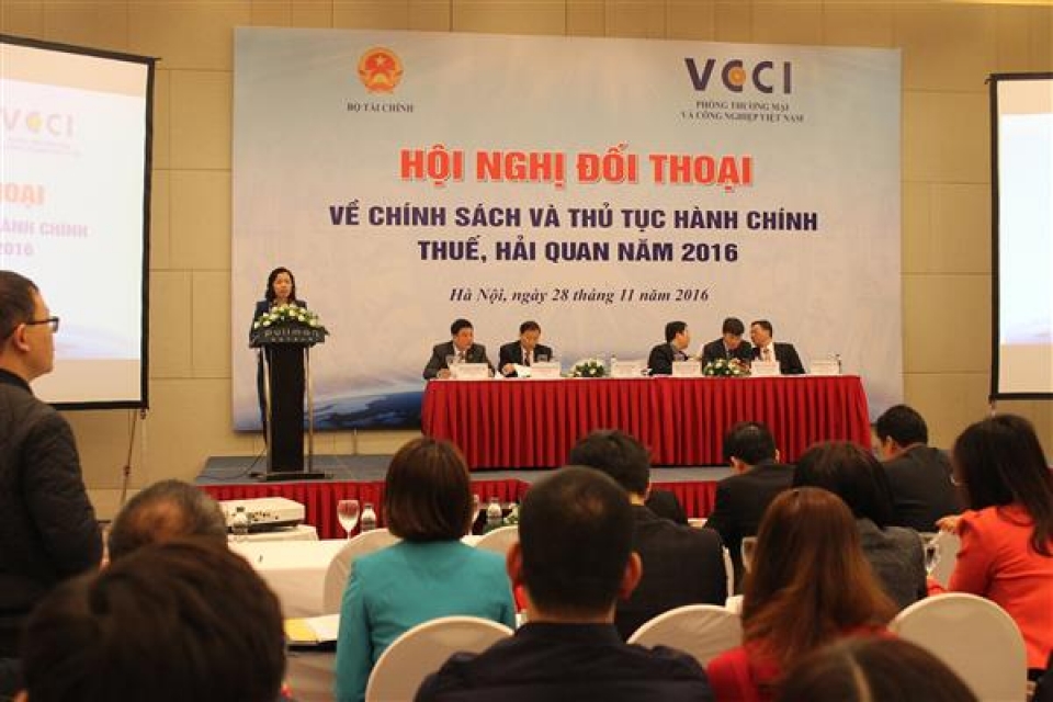 vietnam customs answers the recommendations before the prime ministers meeting with enterprises
