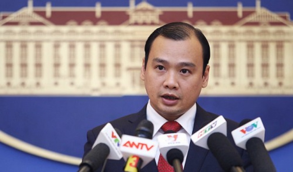 vietnam objects to chinas organizing tours to hoang sa paracels