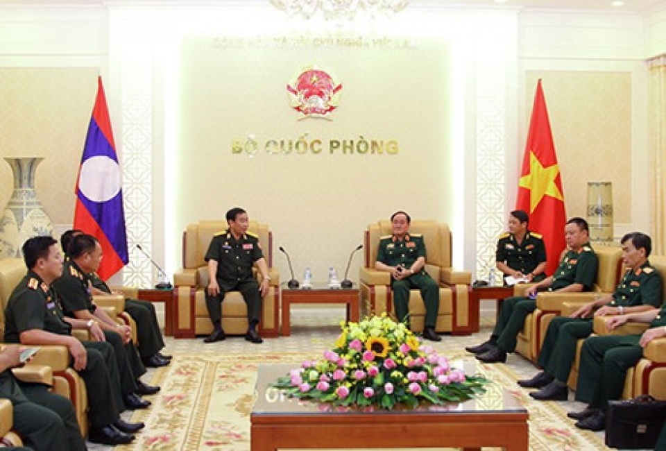 vietnam fosters defence links with laos us