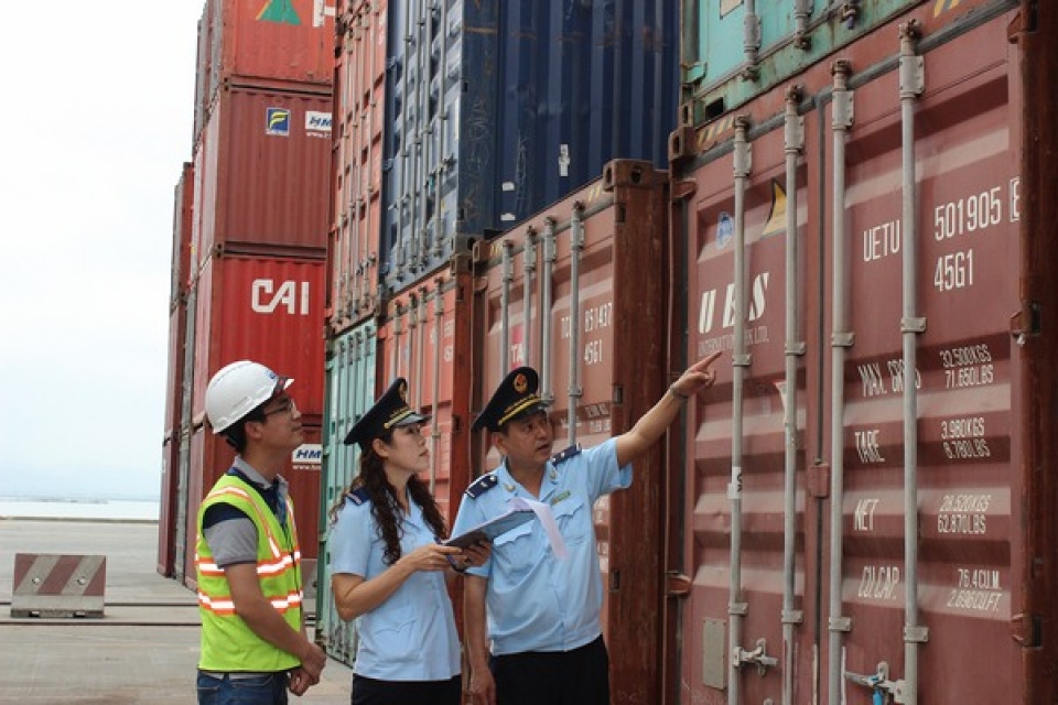 customs revenues in the first half of 2018 optimistic but still worried