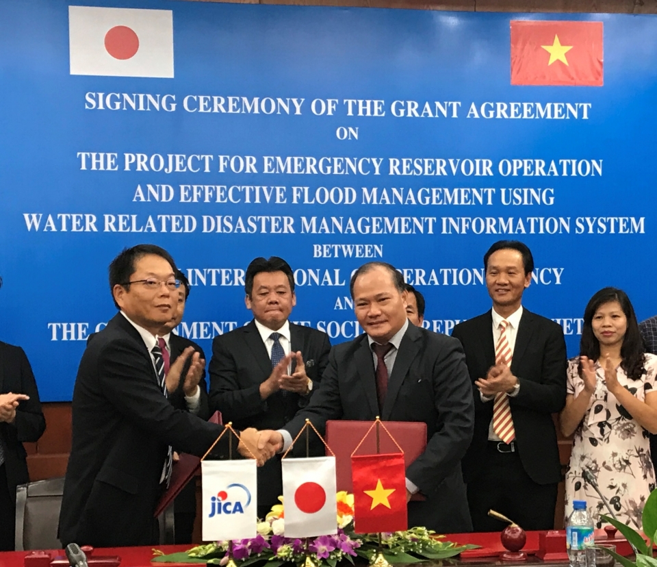 jica signed of grant agreement with vietnam on forecastwarning systems