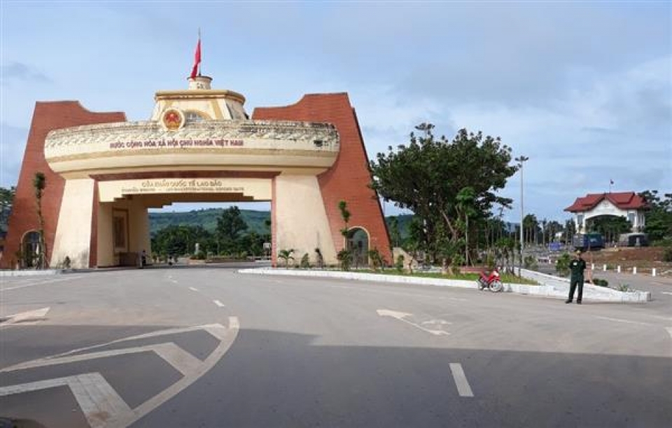 the volume of means of exit and entry through lao bao border gate doubled