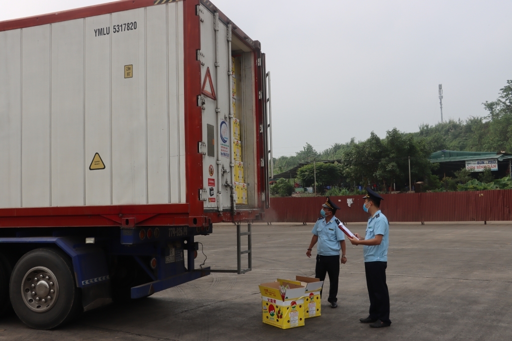 Lao Cai Customs earns about VND200 billion in revenue