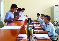 Ha Tinh Customs’ revenue down 40 percent