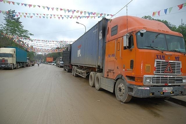 china strengthens control backlogged goods at lang son border gate increases