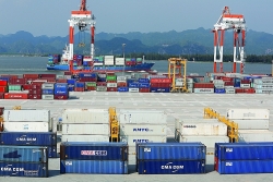 container shipping charges increase enterprises face difficulty