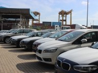 How does Euro Auto make fake invoices to illegally import 91 BMW cars?