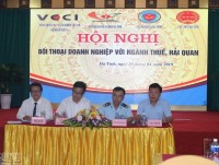 Ha Tinh Customs: Dialogues on Tax and Customs policies with 250 enterprises