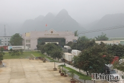 Cao Bang Customs Department builds “green zone” at border gate