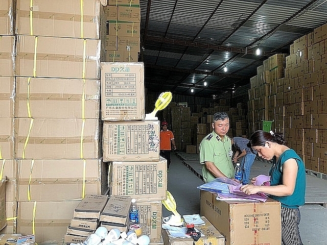 hcmc handled smuggled goods and detected income from warehouse leasing of over vnd 10 billion excluding in accounting books
