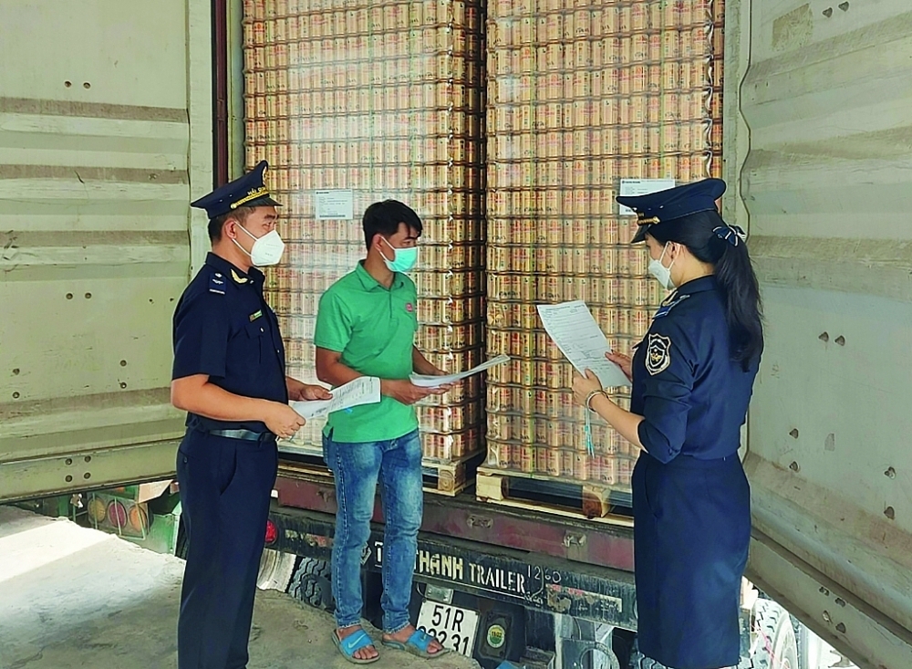 Binh Duong Customs detects offenses through post-clearance audit