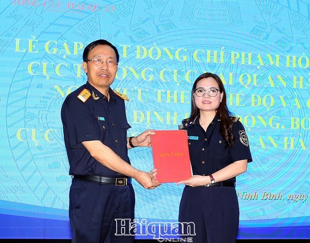 Ha Nam Ninh Customs Department appoints new Director