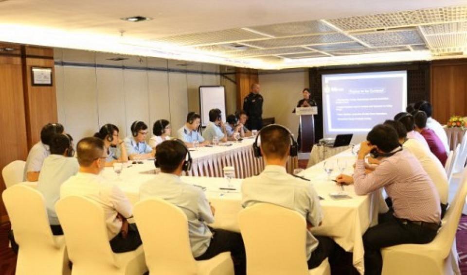 australia vietnam launch customs officer training course to improve detection of banned items