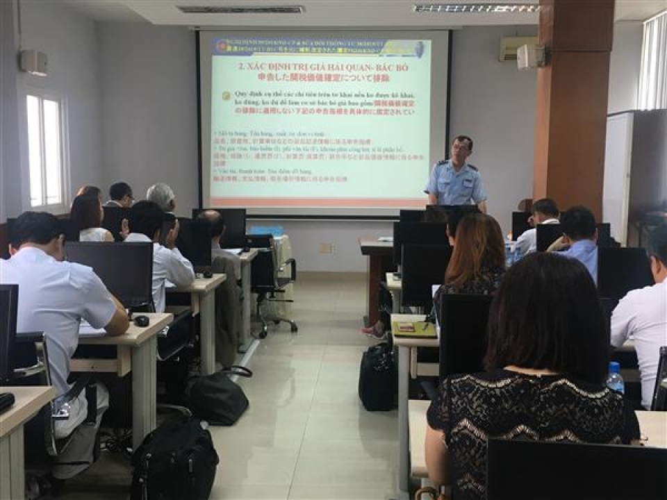 binh duong customs training new import and export policies for japanese business leaders