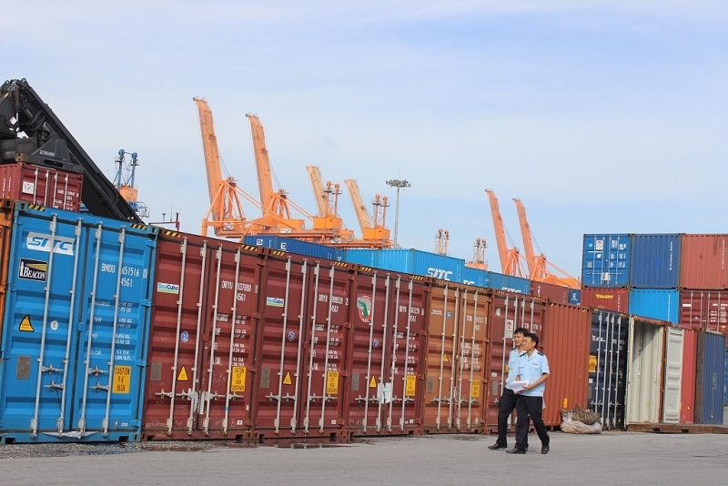 Despite uncertainties, Vietnam will have a trade surplus of about US$2 billion