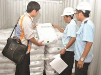 Detecting many offences in importing fertilizer materials