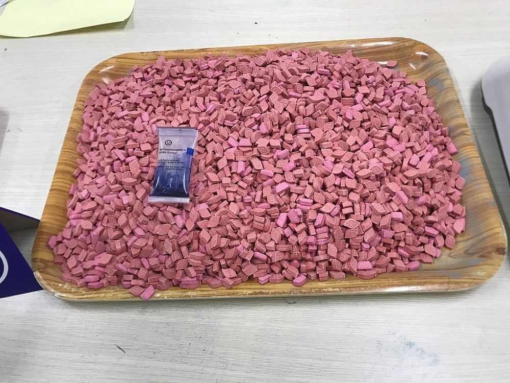HCM City Customs Department seizes more than 30 kg of drugs