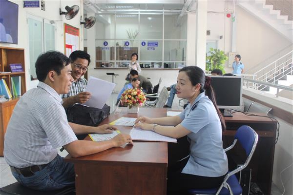ho chi minh city customs department enhancing the compliance with discipline and rule in performing public service