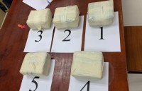 Cambodian woman arrested for transporting 5 kg of drugs at Moc Bai