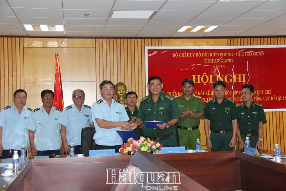 customs and border guard of an giang province coordinate to protect border security