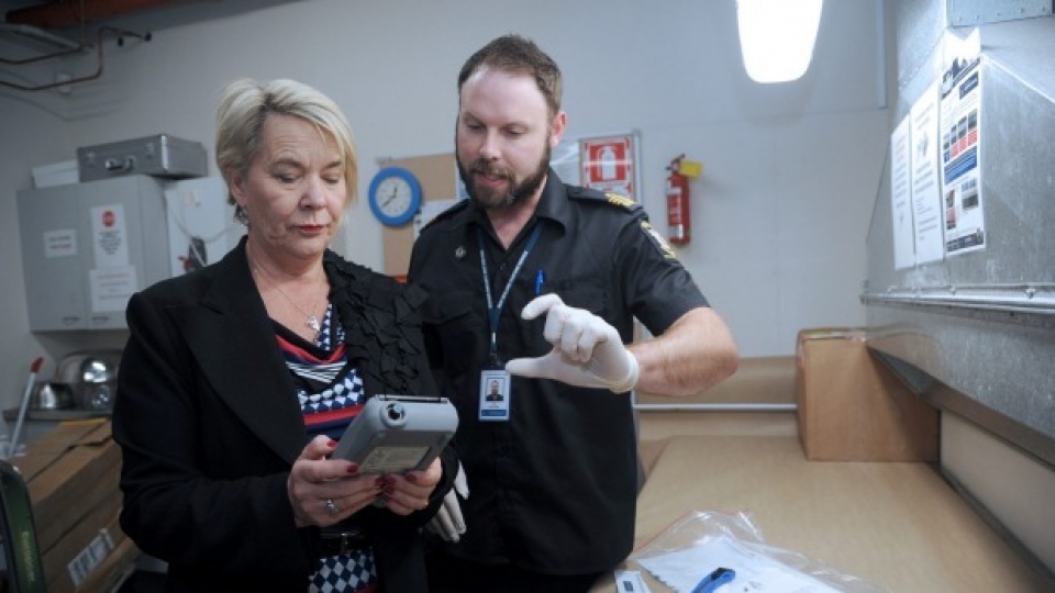 nelson gets new customs drug analysers