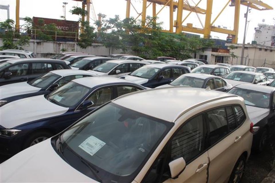 400 bmv cars will be imported to vict in the end of 2017