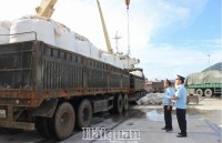 Ha Tinh Customs: difficult to reach the collection target