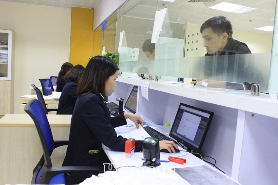 hanoi customs department is expected to hit revenue target of vnd 22575 billion